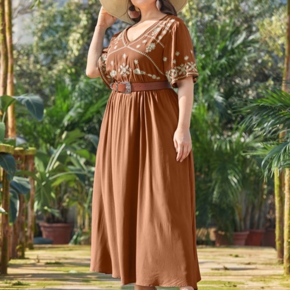 PLUS Boho Green V neck Floral Embroidered A-line Dress - Picture 13 of 13